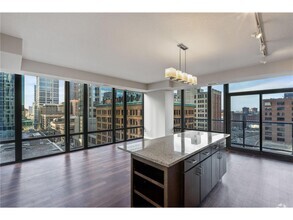 Building Photo - 497 S Marquette Ave