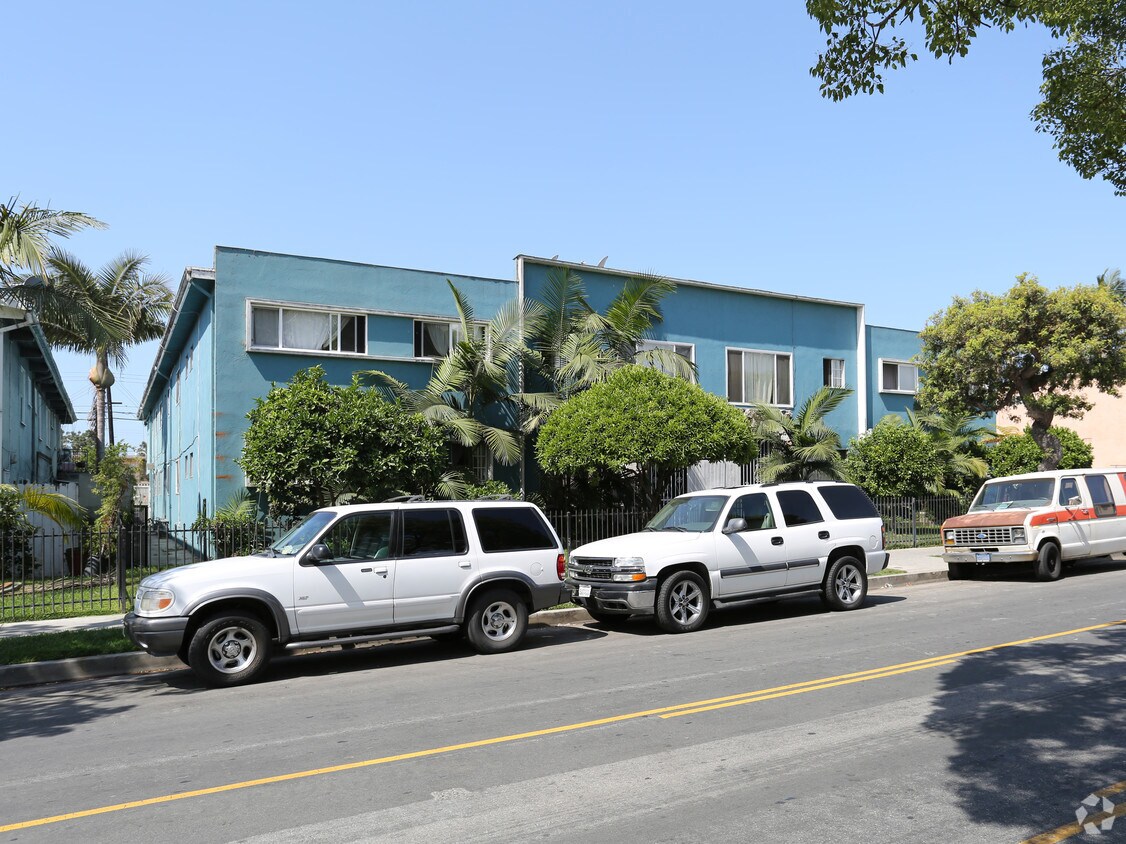 Building Photo - 4805 Slauson Ave