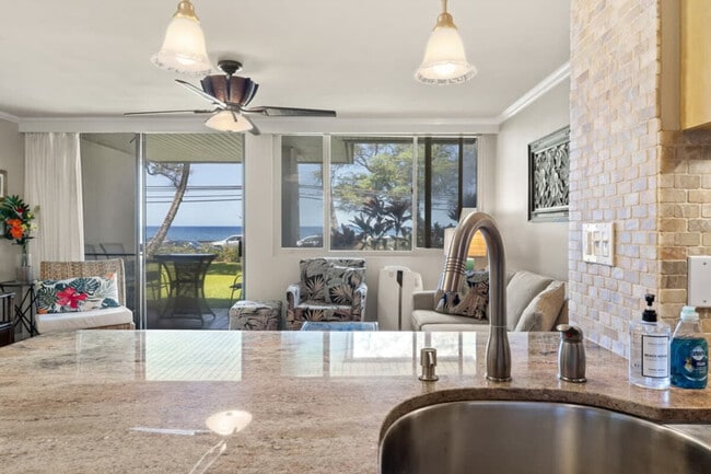 Building Photo - 2381 S Kihei Rd