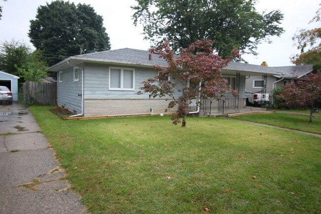 Building Photo - 2708 Edison Rd