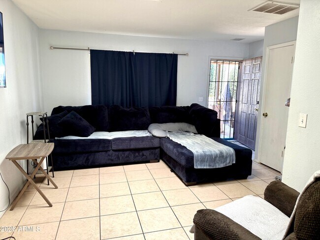 Foto del edificio - 4763 E Caballero St