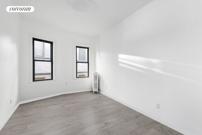 Foto del edificio - 415 Caton Ave