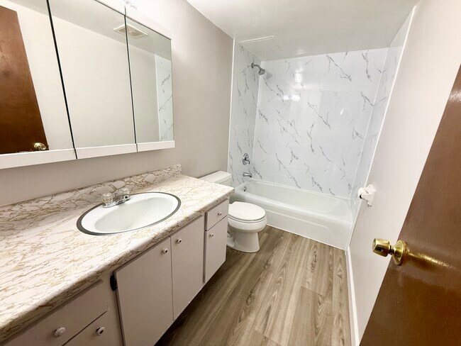 Foto del edificio - Bayside Apartments