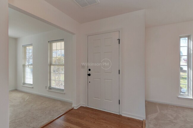Foto del edificio - Beautiful 4 Bedroom 2.5 Bathroom Home with...