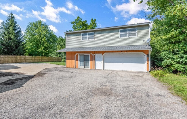 Building Photo - 548 N Hainesville Rd
