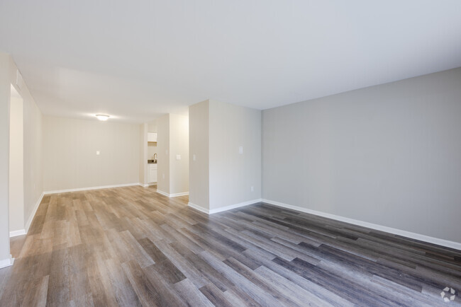 Living and Dining Room - Wade Manor