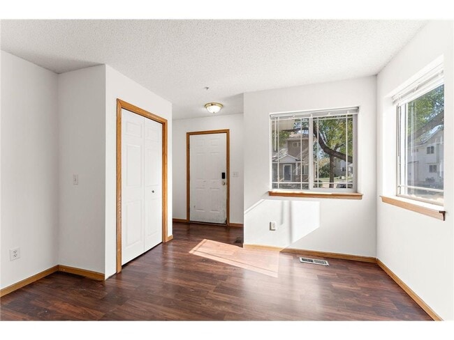 Building Photo - 14952 Mustang Path