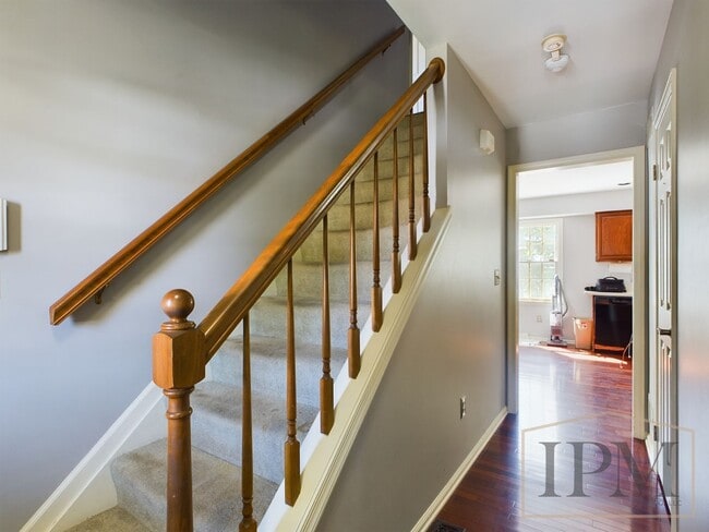 Building Photo - Available Now Breathtaking 4 Bedroom 3 Bat...