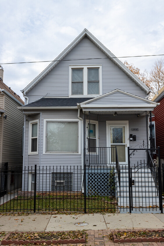 Primary Photo - 2938 N Dawson Ave