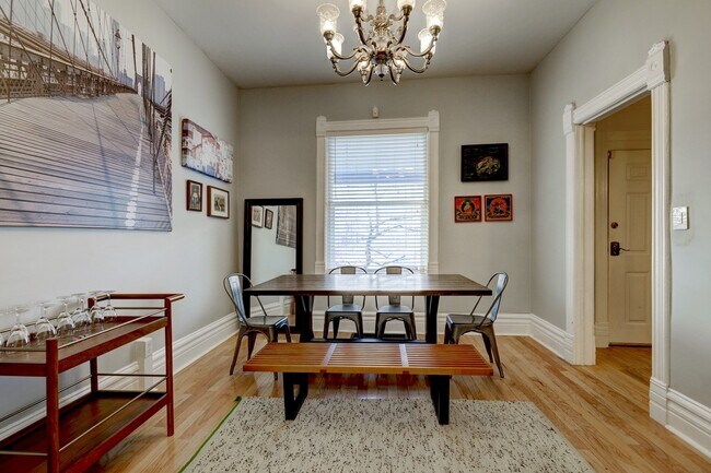 Foto del edificio - 1024 Kalamath St.