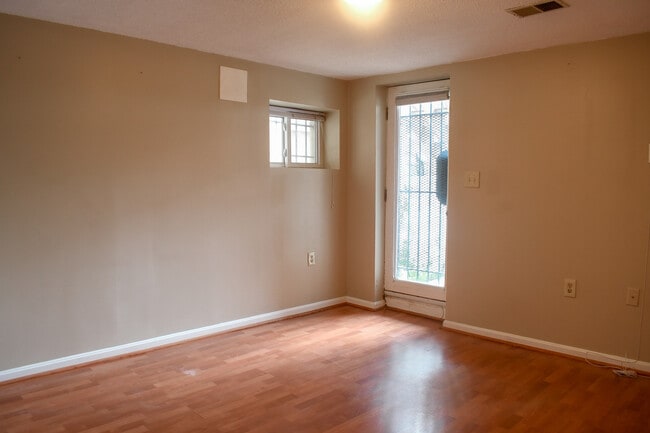 Foto del edificio - 916 S St NW