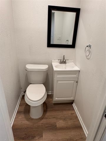 Foto del edificio - 9027 Cardella Ave