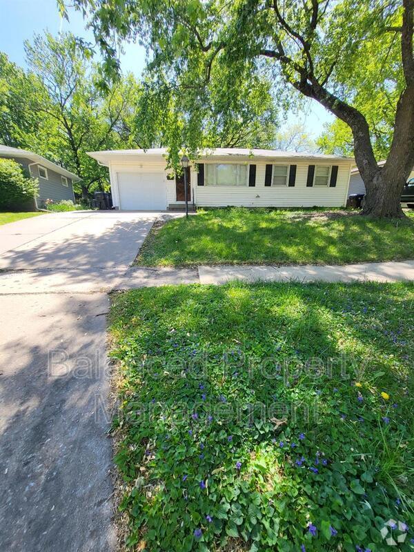 Briarwood Apartments under 3,000 Topeka, KS 2 Rentals