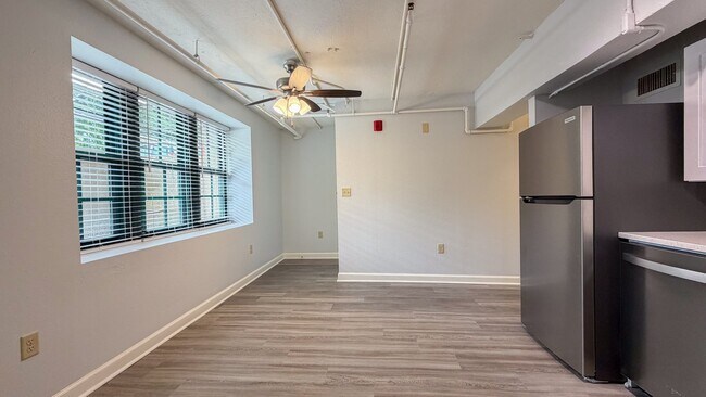 Foto del edificio - 1400 Cumberland St