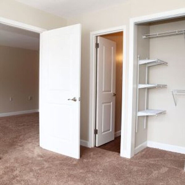 Interior Photo - Garfield Tower - GAR