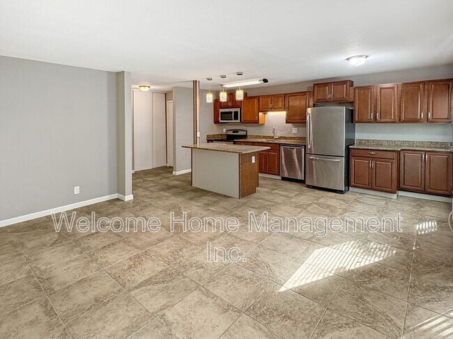 Foto del edificio - 1036 Oak Grove Rd