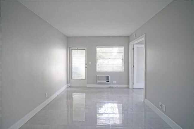 Foto del edificio - 640 NE 7th Ave