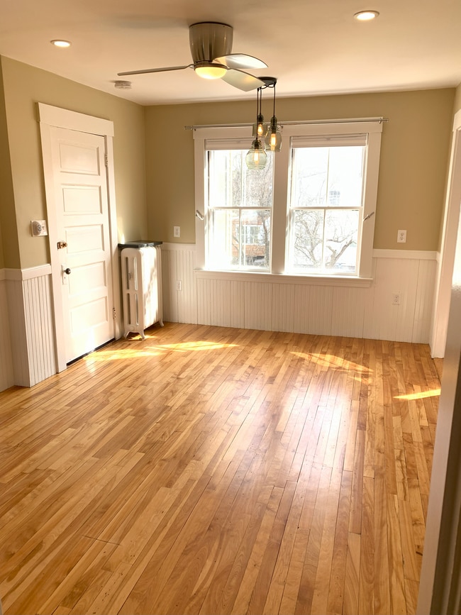 Dining Room - 14 Schley St