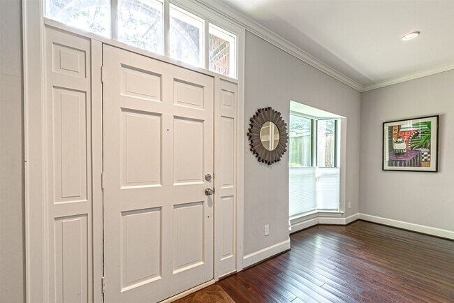 Foto del edificio - 701 Bering Dr