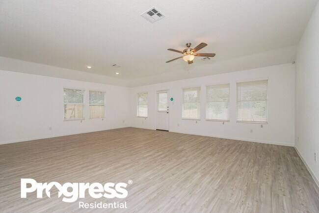 Building Photo - 15111 Nettleton Ml