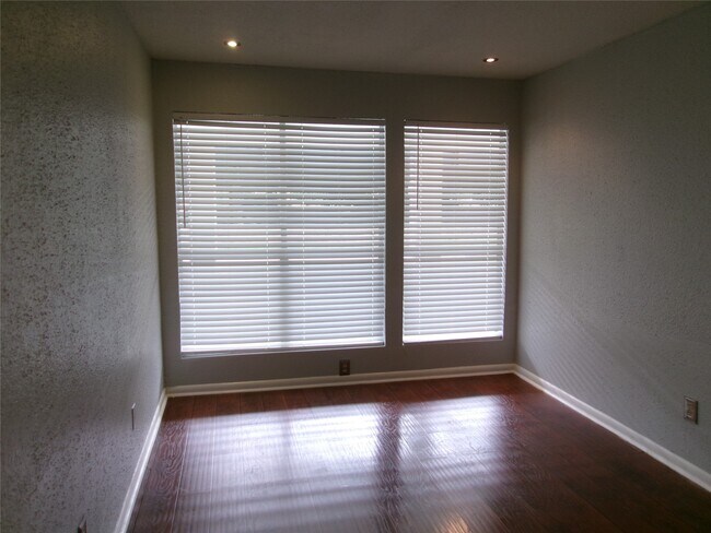 Foto del edificio - 781 Country Pl Dr