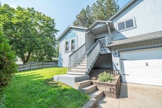 Building Photo - 4605 E Bixel Ct