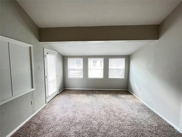 Foto del edificio - 9696 Walnut St