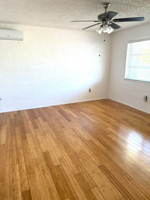 Foto del edificio - 2560 NW 81st Terrace