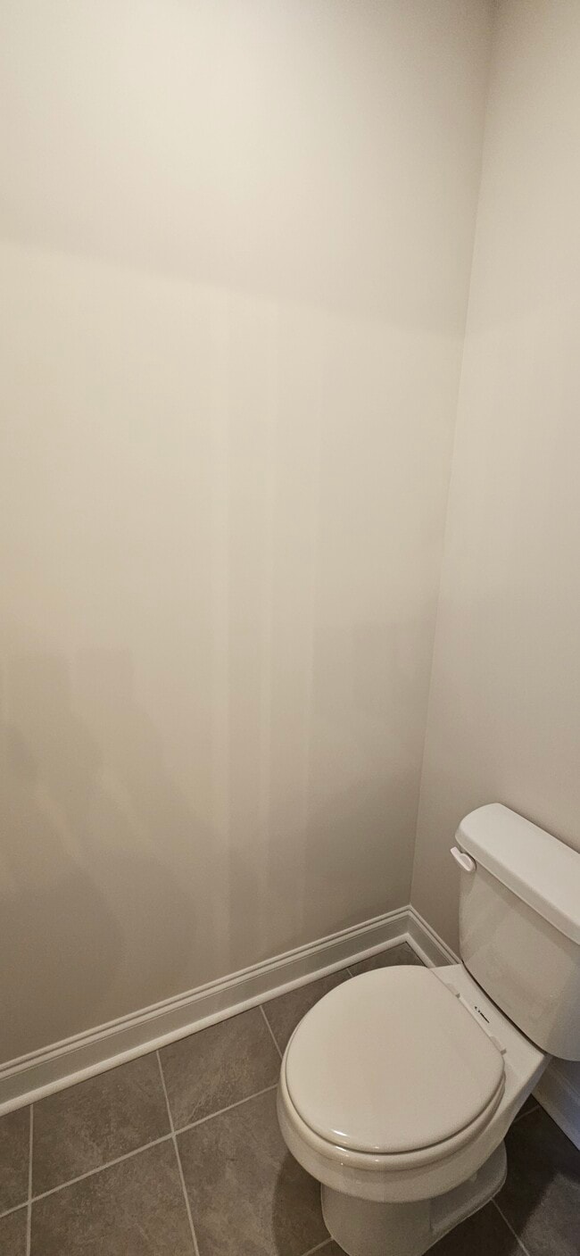 Building Photo - 1240 Ainsworth Alley