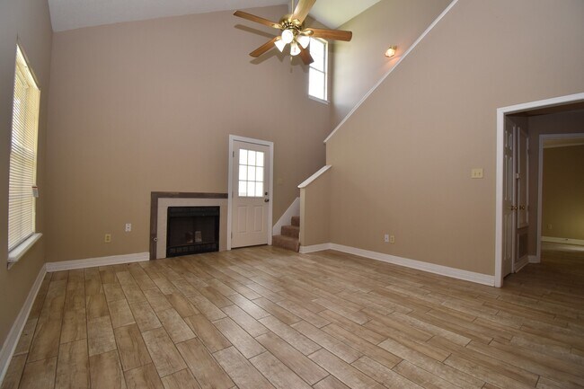 Foto del edificio - Lots of Updates with Granite Countertops