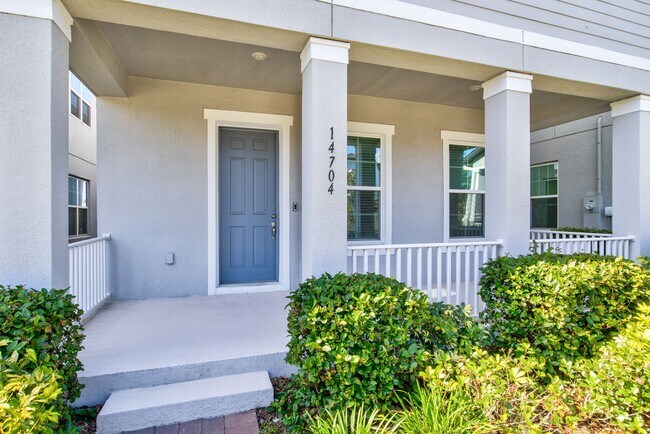 Foto del edificio - Four Bedroom Winter Garden Watermark Home!