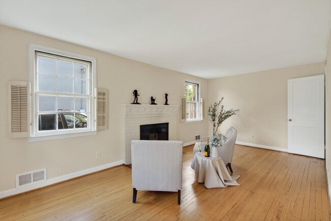 Foto del edificio - 624 22nd St S