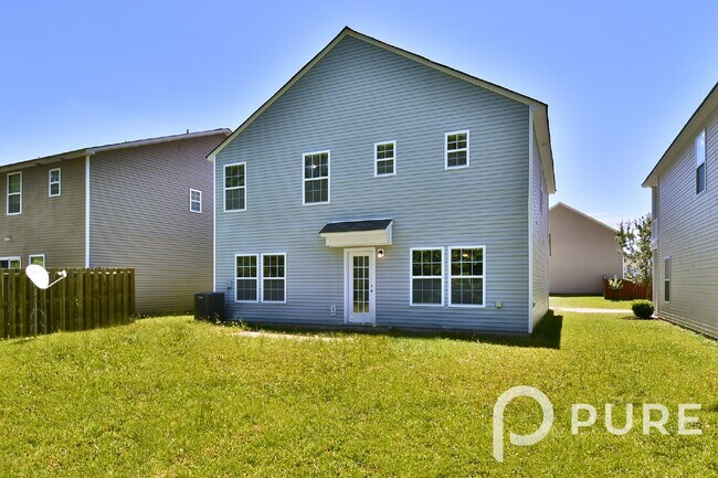 Foto del edificio - 340 Longfellows Ln, Elgin, SC 29045