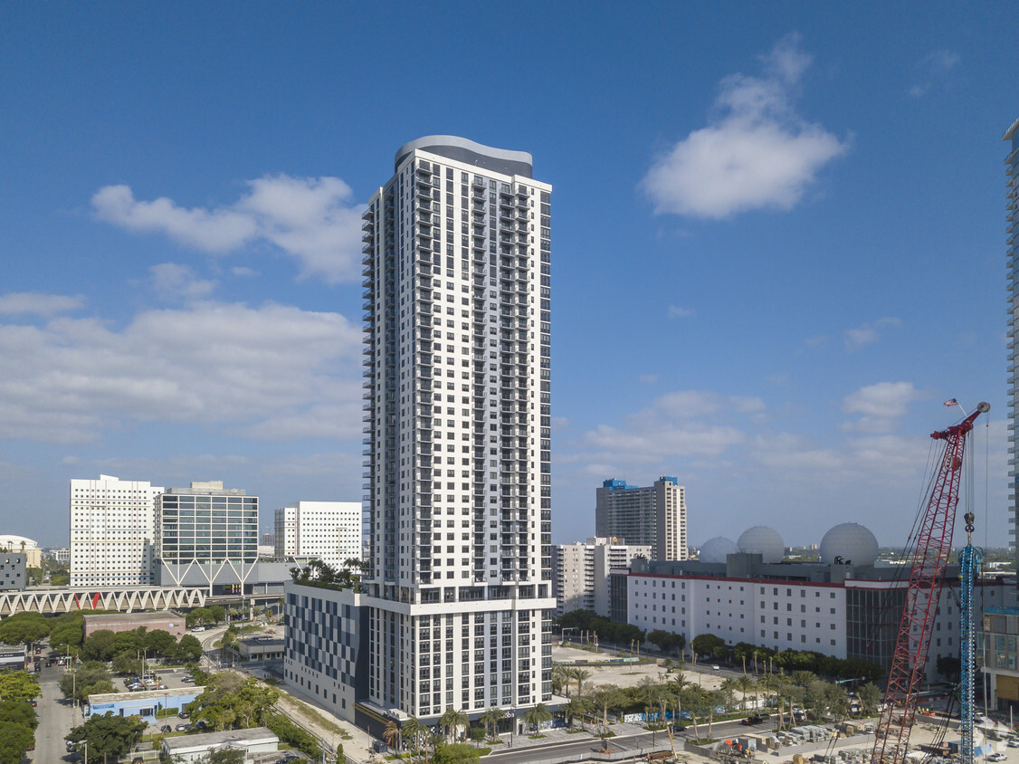 Caoba Apartments  Miami Worldcenter