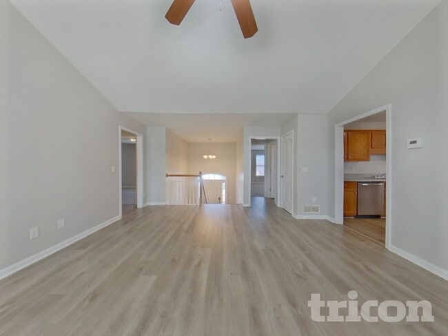 Foto del edificio - 38 Stonemont Ct