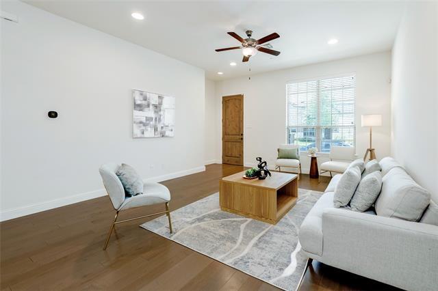 Foto del edificio - 4691B Rhett Ln
