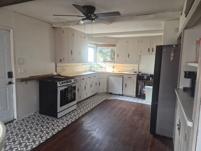 Foto del edificio - 131 E 14th St