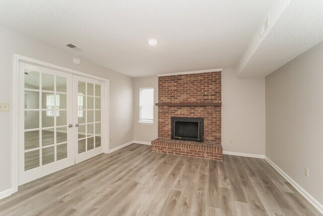 Foto del edificio - 605 Bundy Cir