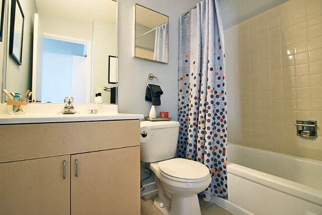 Foto del edificio - 1210 S Michigan Ave