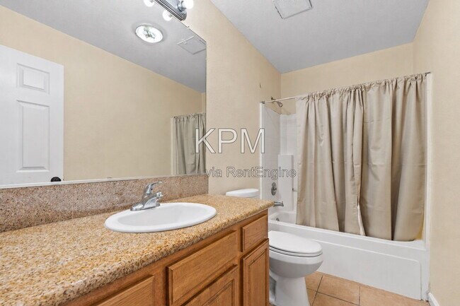 Building Photo - 1544 Emily Ct