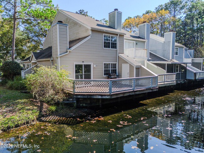 Foto del edificio - 9960 Moorings Dr