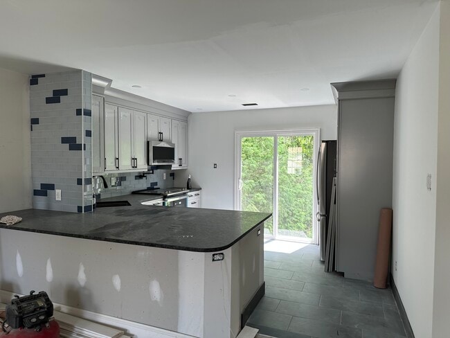 Foto del edificio - 1677 Bluebird Dr