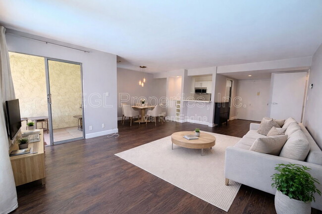 Photo - 6275 Canterbury Dr Apartment