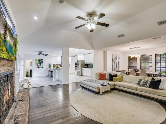 Foto del edificio - 7003 Cassye Cove