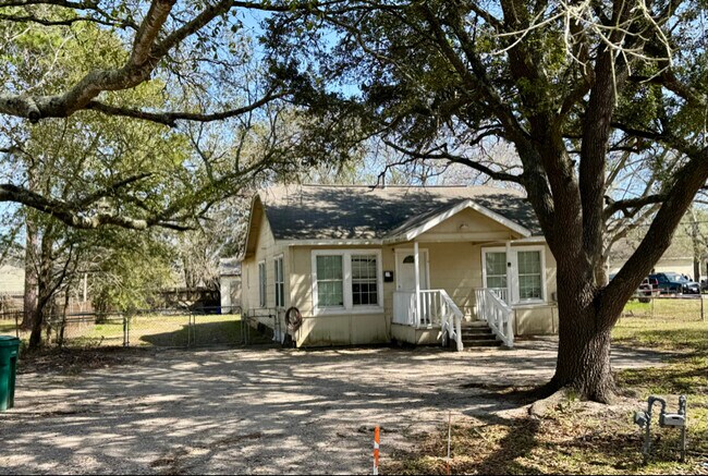 Foto del edificio - 2207 Howell Ave