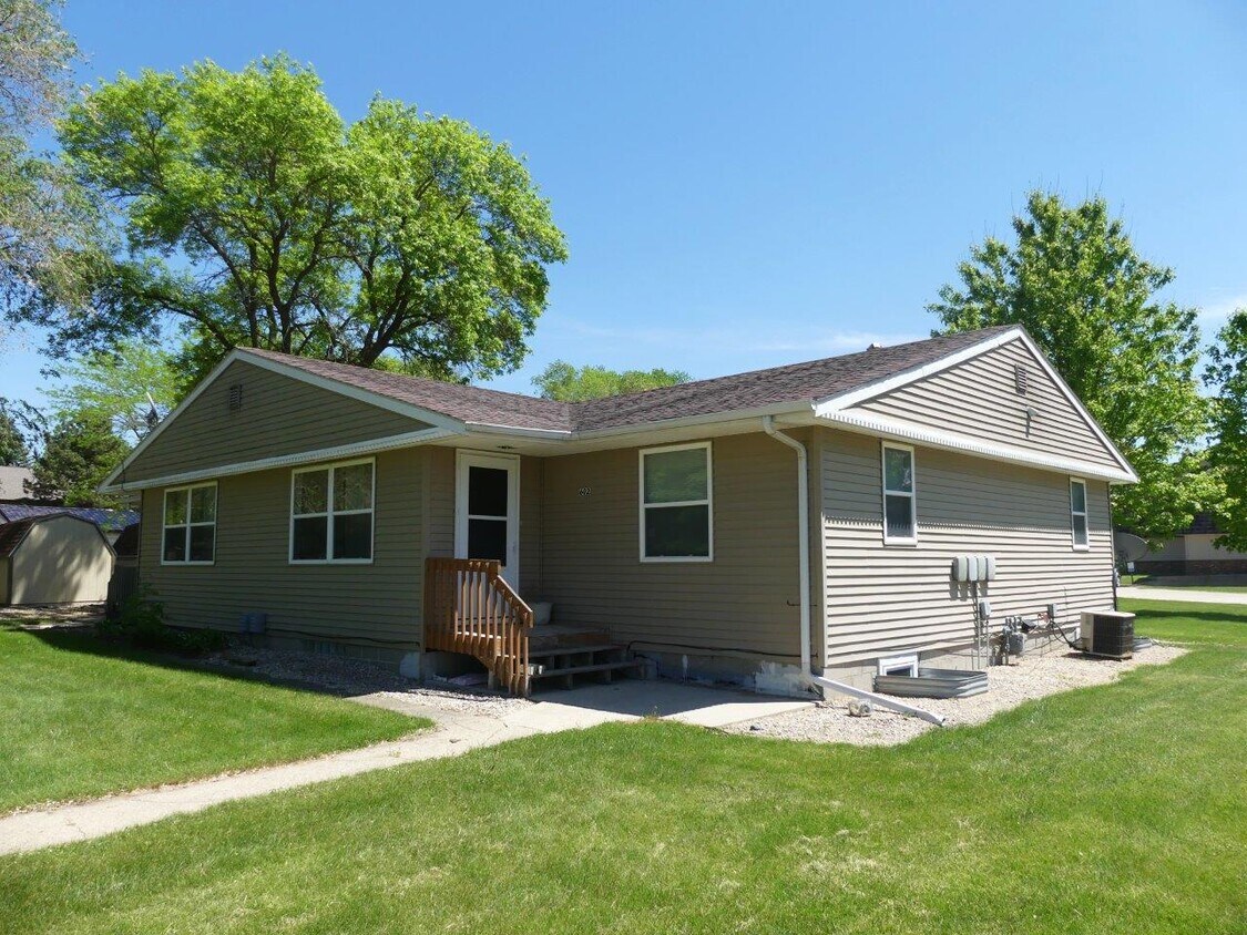 602 / 604 5th Street South Apartments Brookings, SD