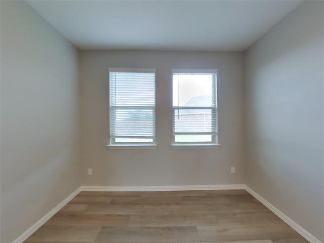 Foto del edificio - 247 Jenkinson Dr