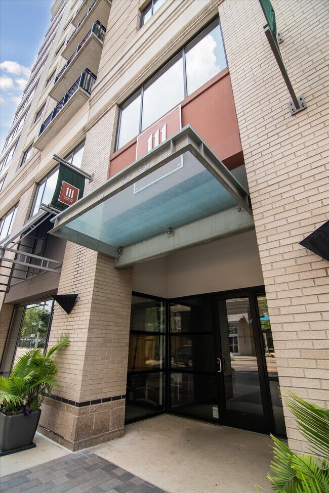 Building Photo - 111 N Ashley St