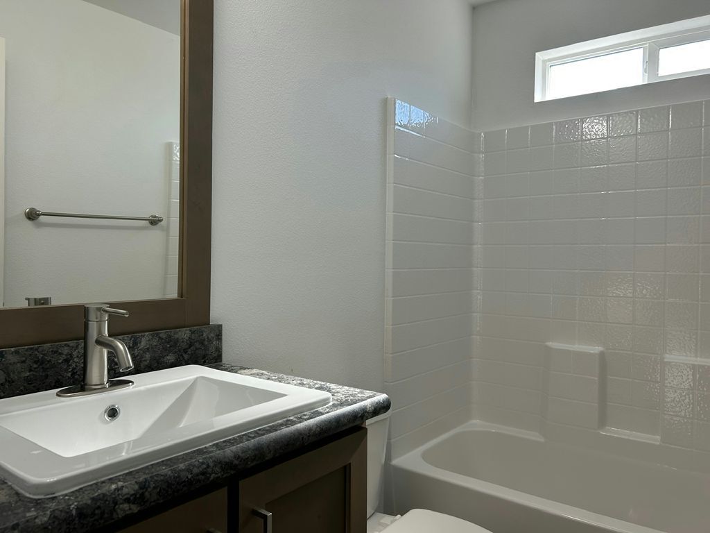 Foto del edificio - 1601 S Sandhill Rd