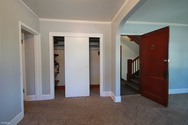 Foto del edificio - 1 br, 1 bath Apartment - 618 2nd Ave N #4
